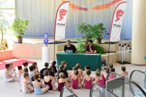 Marcos Marin and the young dancers