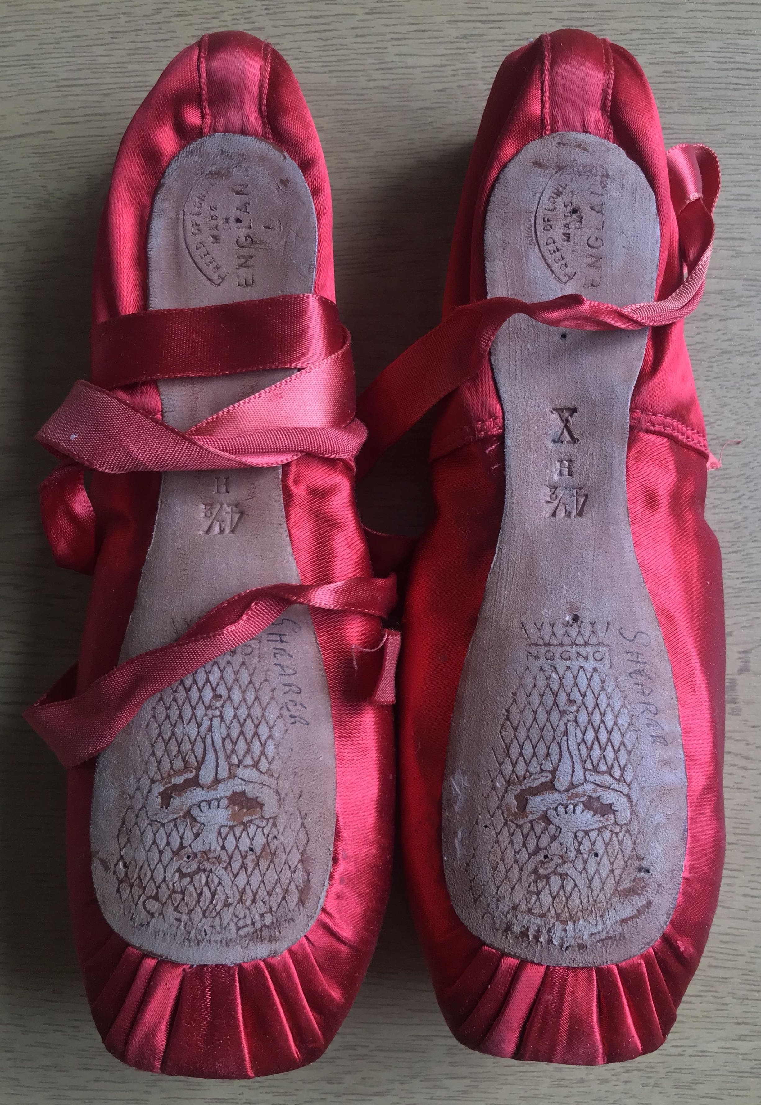 red pointe shoes